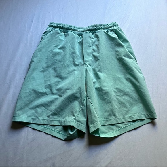 LULULEMON ATHLETICA green high rise elastic waist athletic shorts